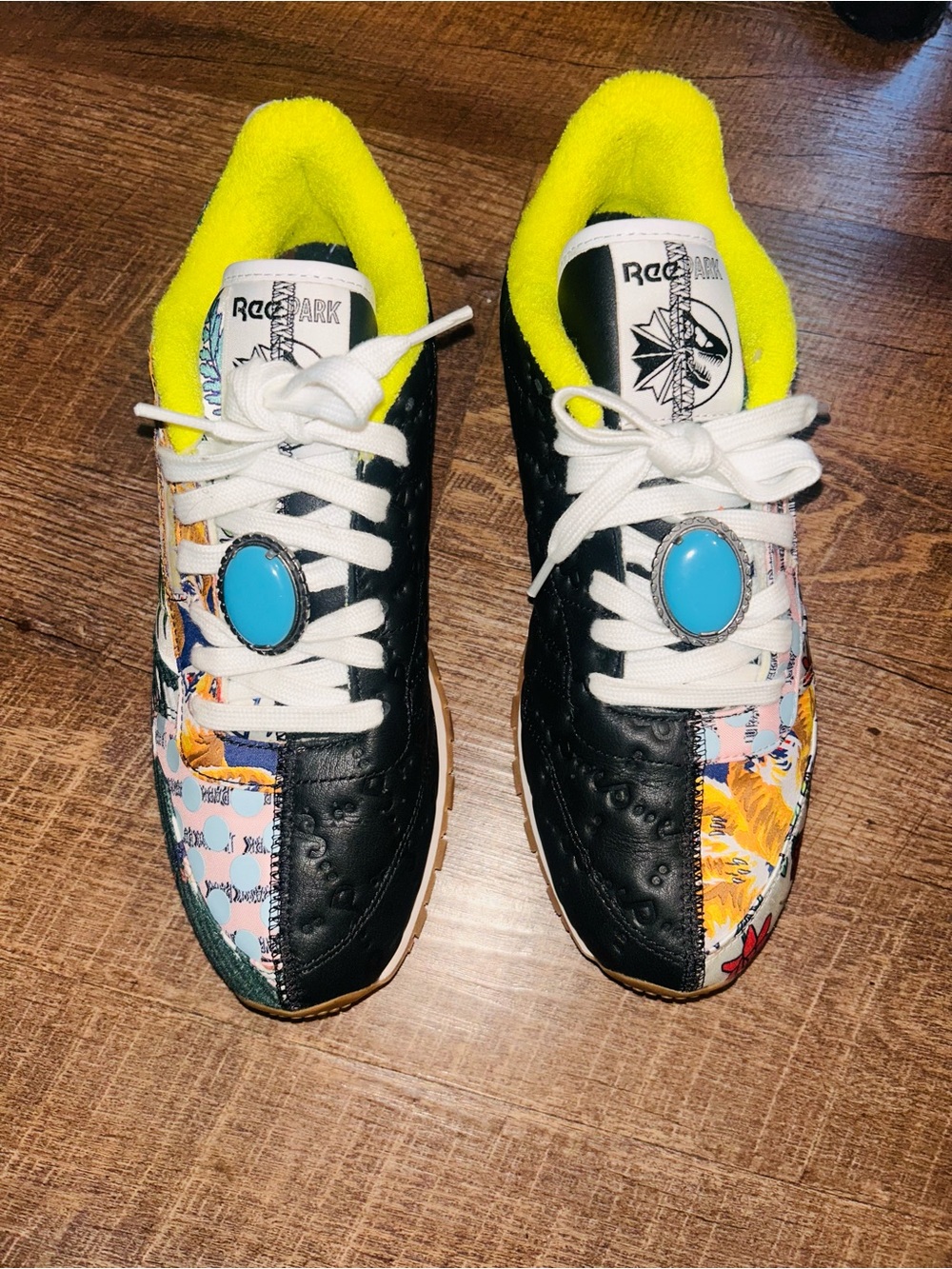 Reebok Classic Leather sneakers, part of the Jurassic Park collaboration - Picture 2 of 13